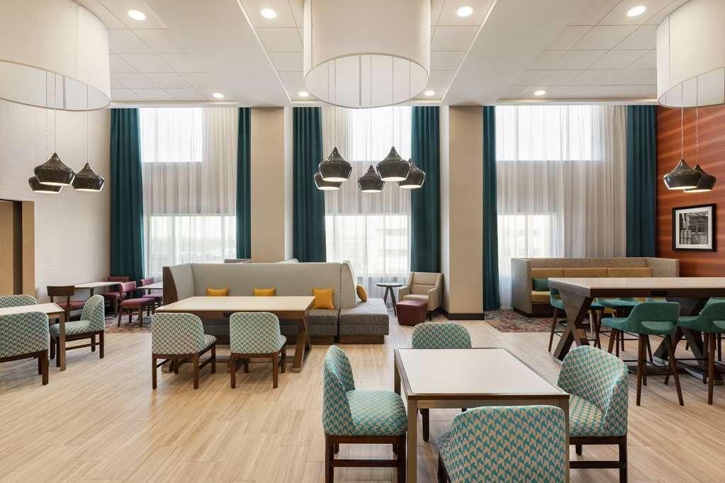 Hampton Inn Indianapolis Downtown Iupui Restoran gambar